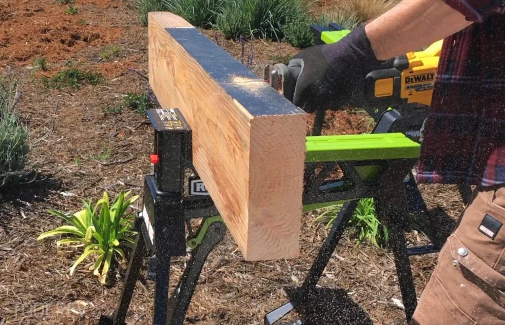 Cutting a beam clamped in a Rockwell Jawhorse Cutting a beam clamped in a Rockwell Jawhorse