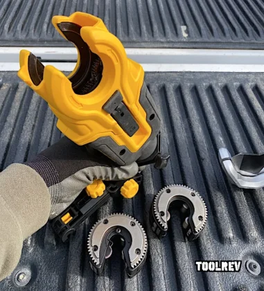 DeWalt Impact Connect copper cutter