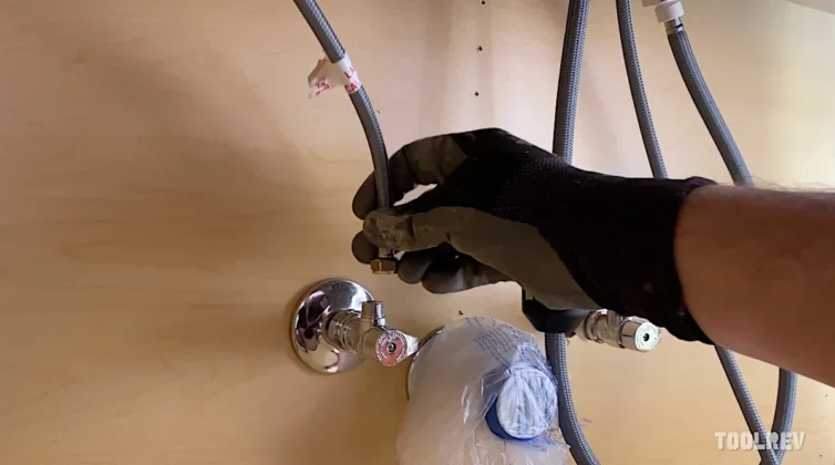 Kitchen faucet installation