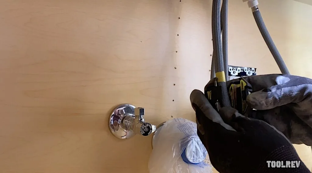 Connecting braided supply lines to a kitchen faucet shutoff valve